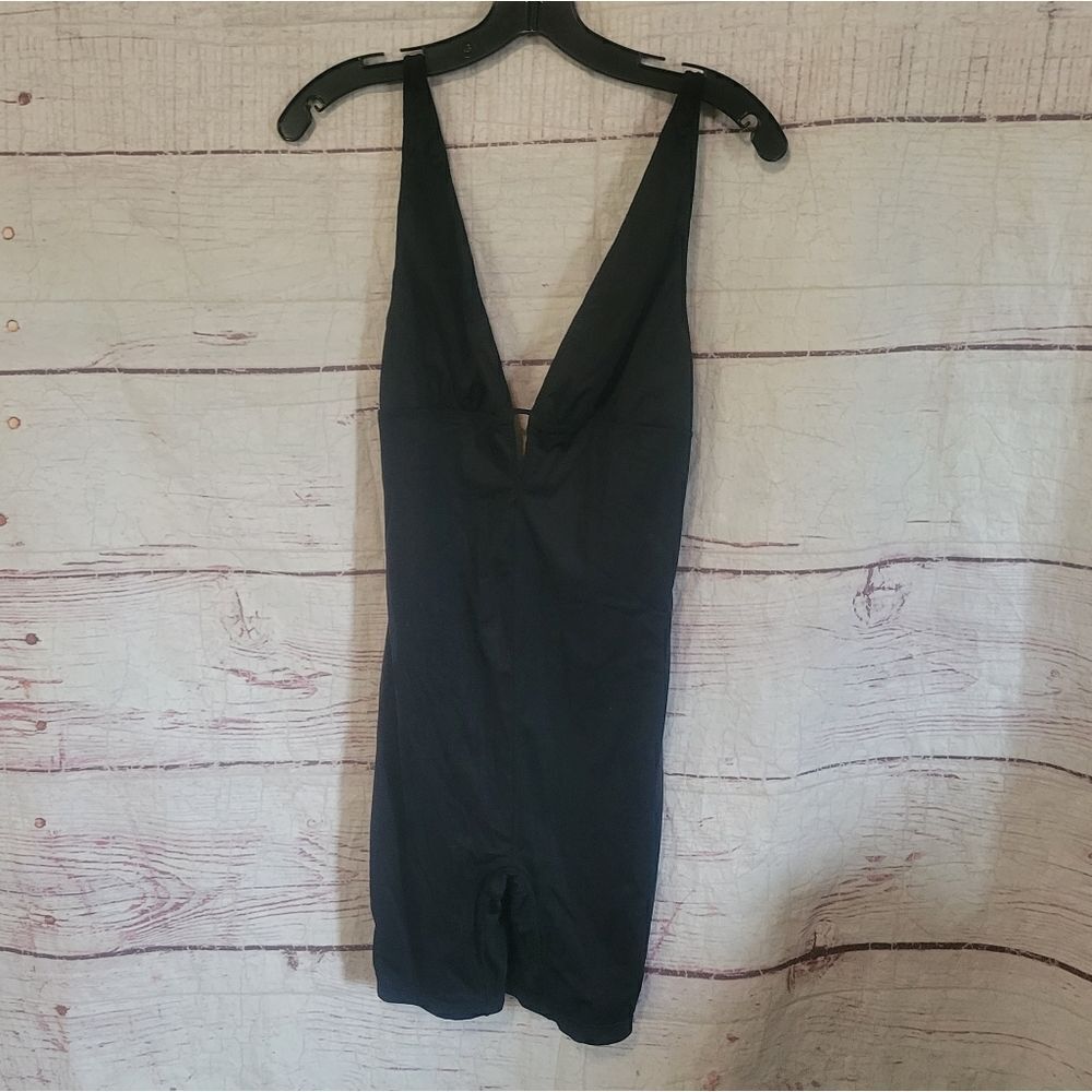 Intimately Free Bodysuit Shapewear Size Small‎